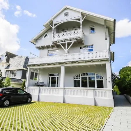 Long Island Apartment